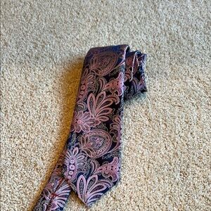 Elegant Paisley Silk Tie - Pink and Blue